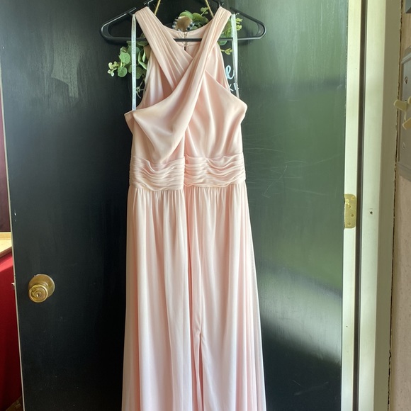 David’s Bridal - Petal Bridesmaid’s Dress - Picture 5 of 9